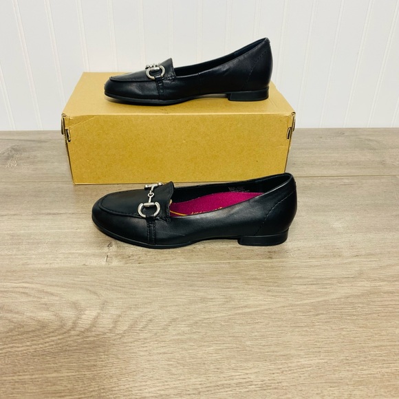 Use women Munro Loafers Black Leather size 8 - Picture 2 of 11